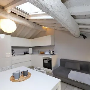  Apartment Loggia Del Tenore Italy