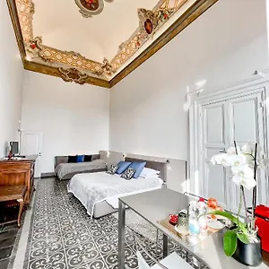 Palazzo Bruchi Bed & Breakfast