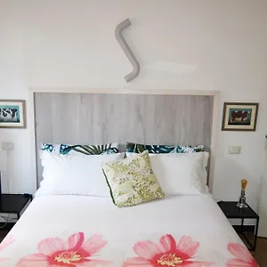  Apartment Casa Alderotti Italy